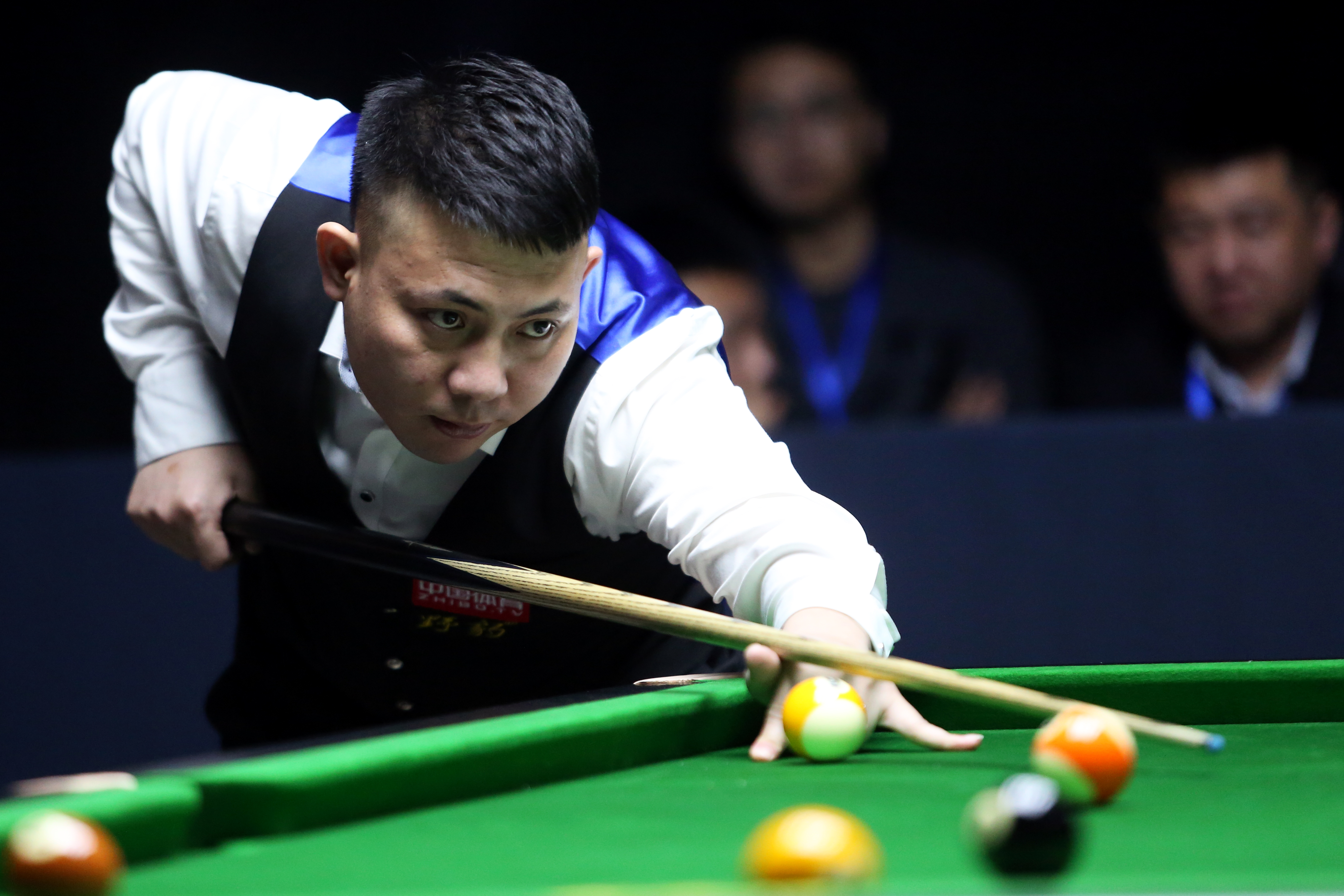 他始终保持 他始终保持