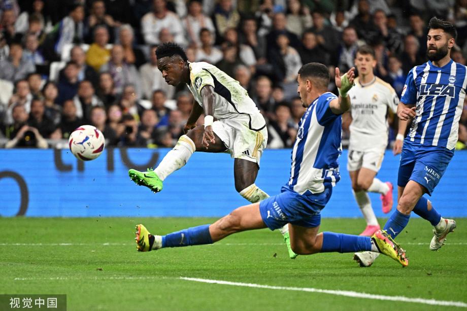 顺利跻身英 顺利跻身英