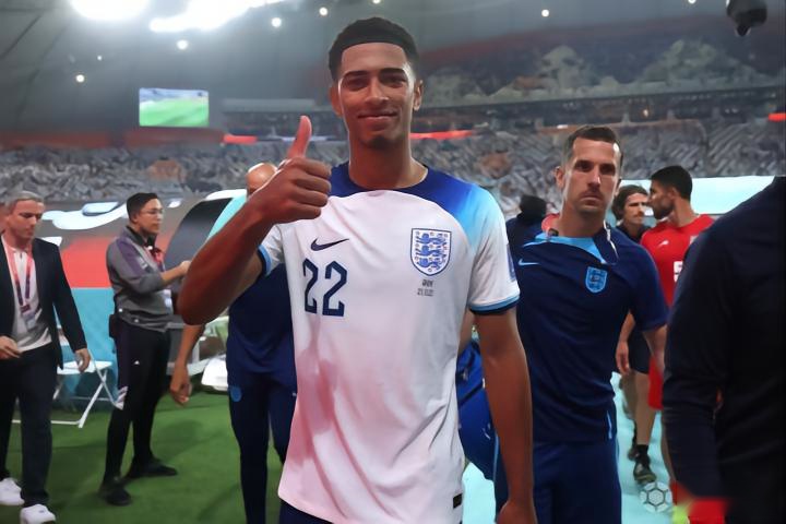 若老鹰队换 若老鹰队换