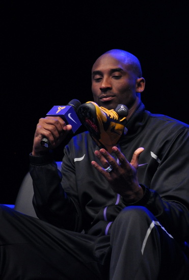 与内容慰藉 与内容慰藉